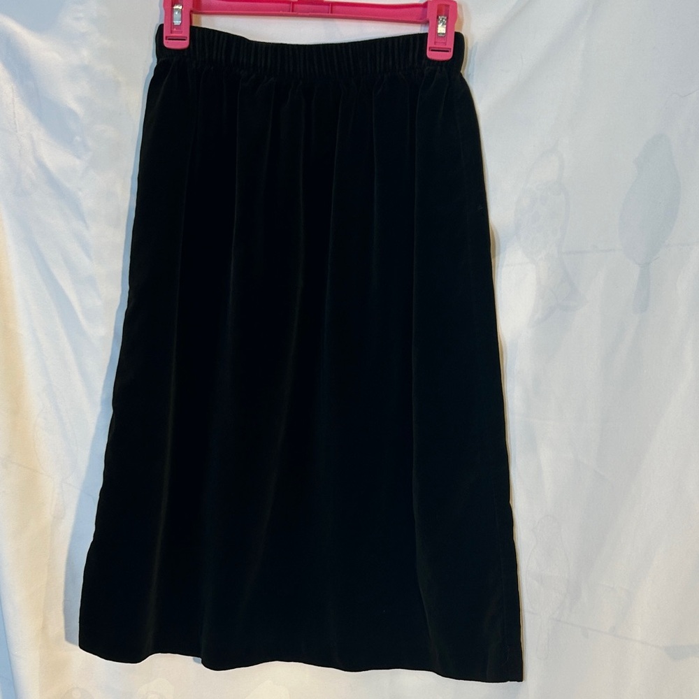 Vintage Black Velvet Midi Skirt Size M USA Made ILGWU Dark Romantic